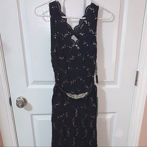Black Fitted Lace Formal Dress